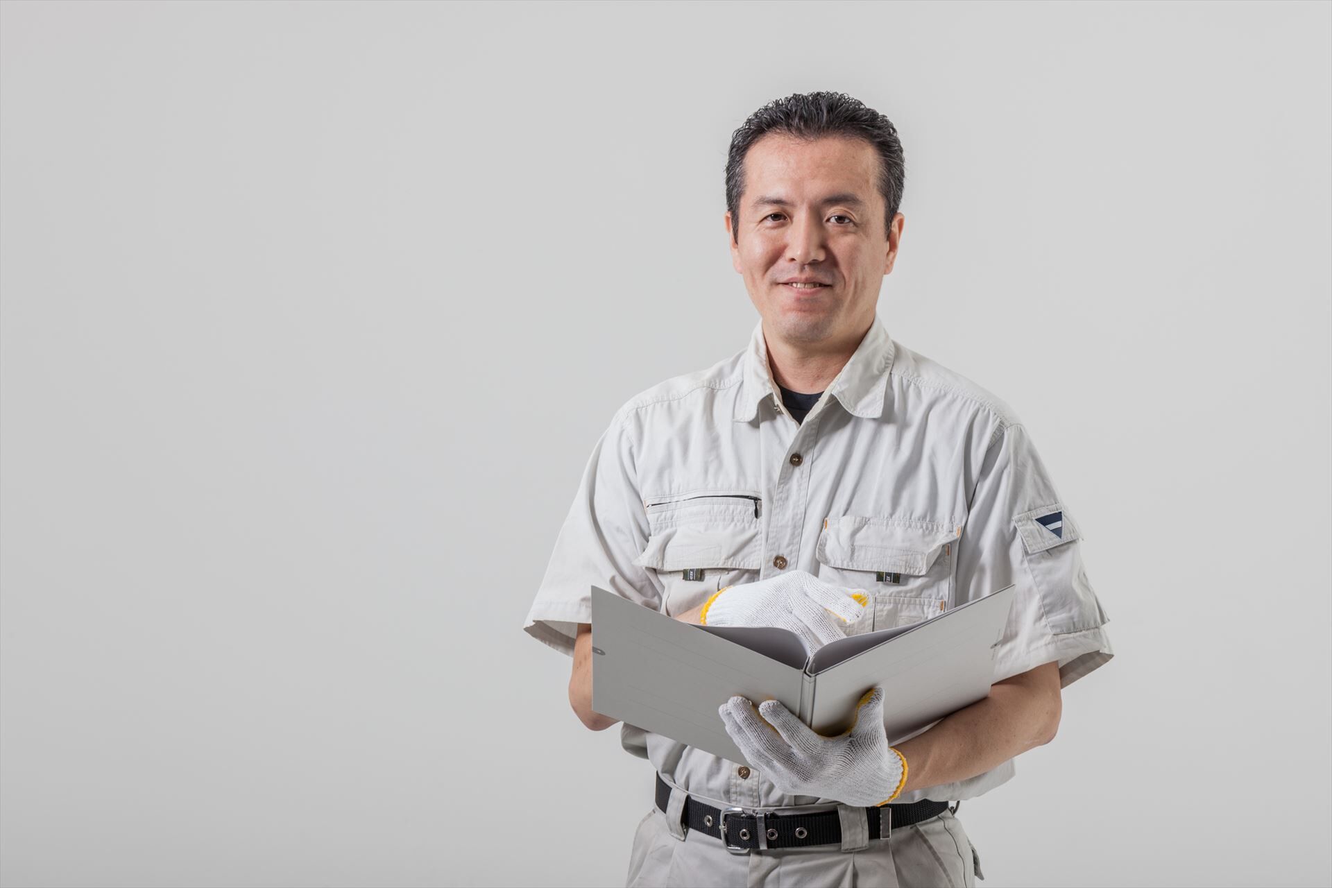 作業服の男性